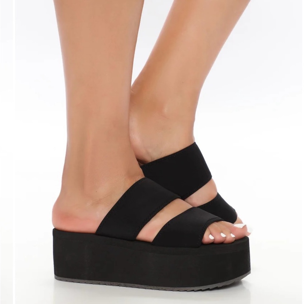 Fashion Nova Platform Sandals 9 New In Box